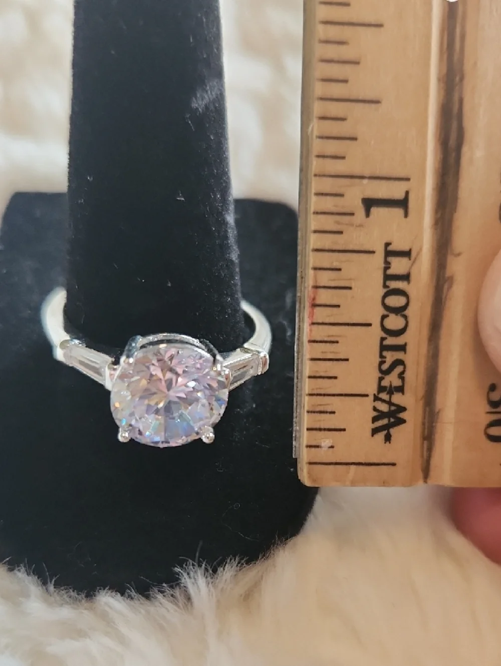 Luxury Silver Round Cubic Zirconia Solitaire Ring - White Brand New NWOT
